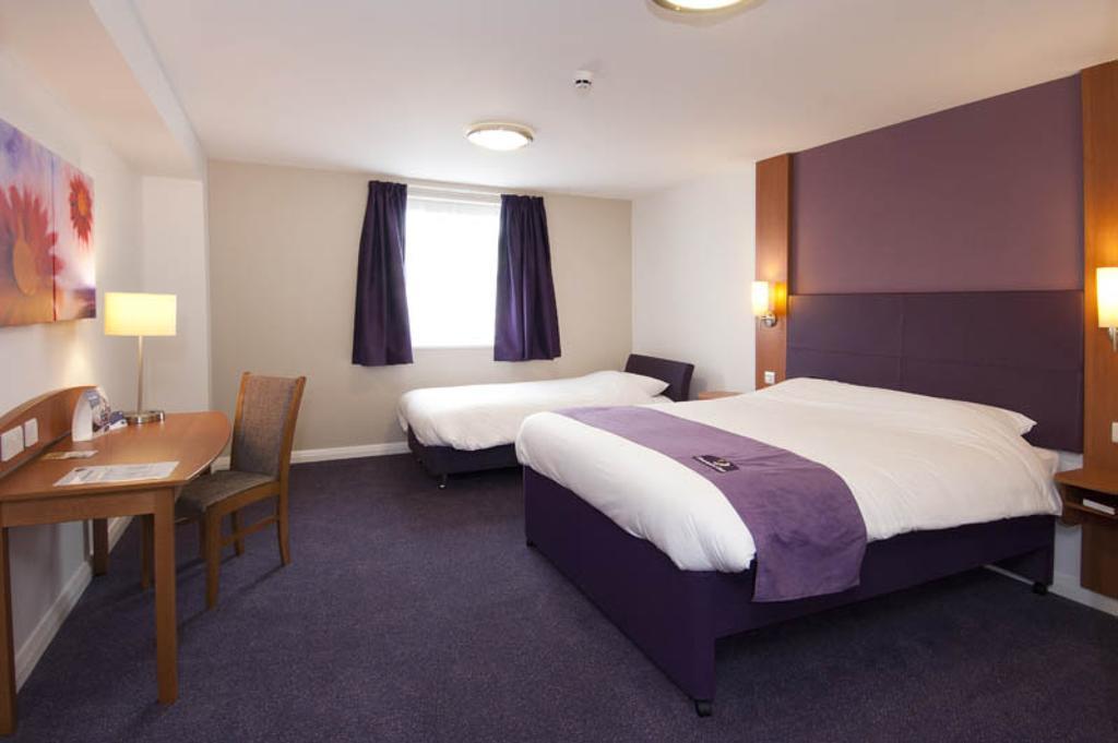 Premier Inn Birmingham Nec\u002FAirport Hotel Bickenhill Zimmer foto