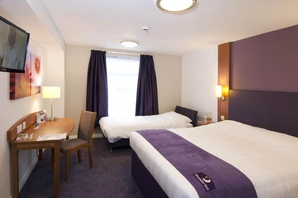 Premier Inn Birmingham Nec\u002FAirport Hotel Bickenhill Zimmer foto