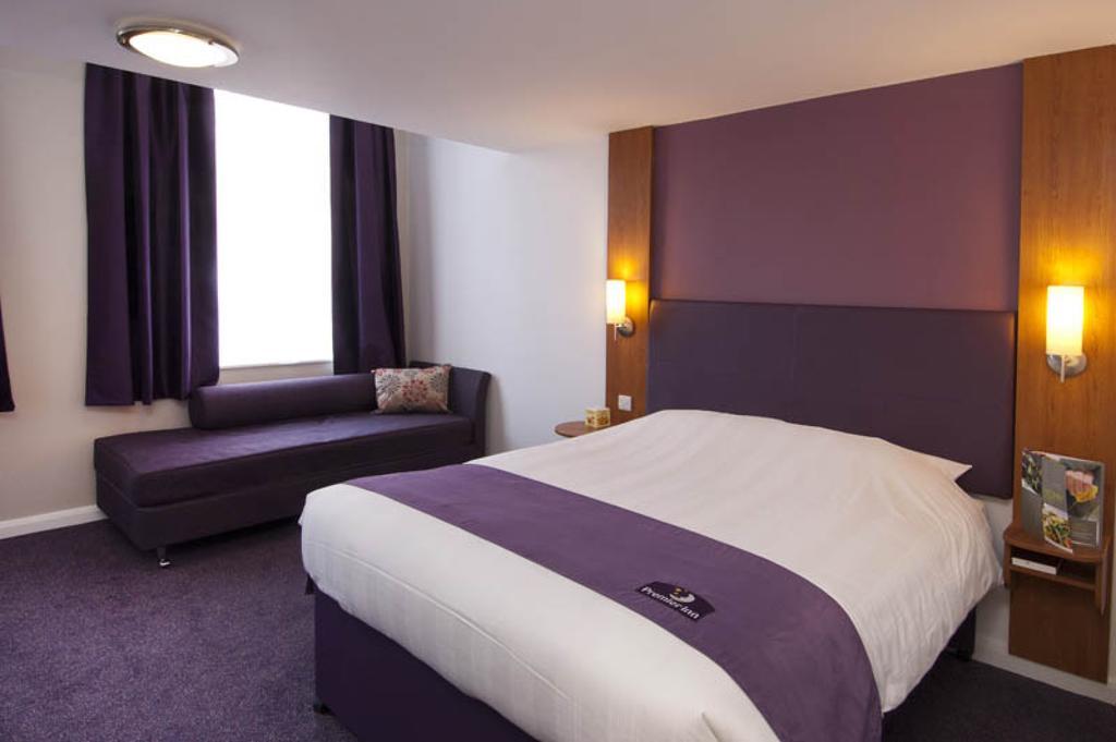 Premier Inn Birmingham Nec\u002FAirport Hotel Bickenhill Zimmer foto